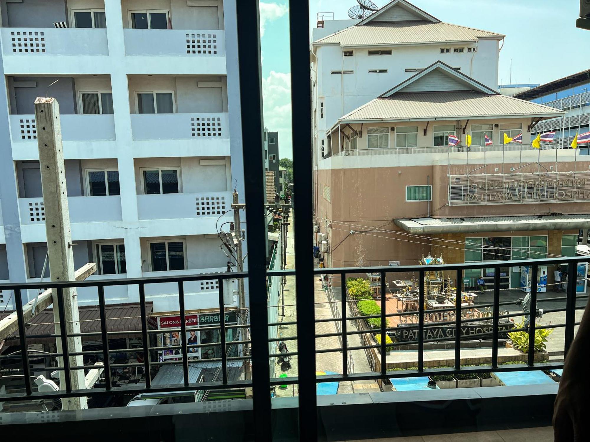 Apartamento Smyrna Pattaya Exterior foto