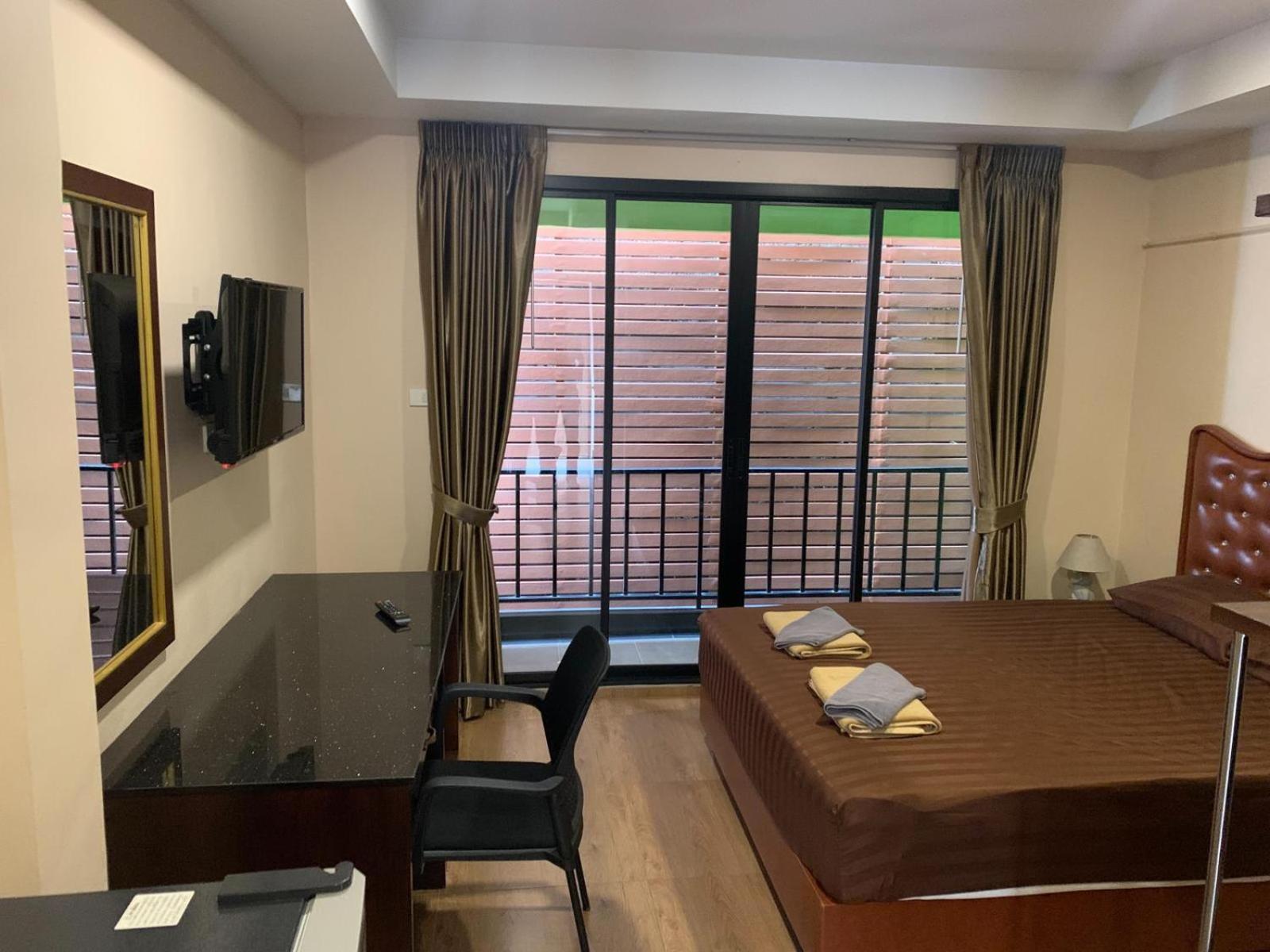 Apartamento Smyrna Pattaya Exterior foto