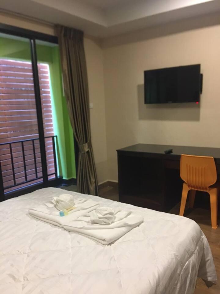 Apartamento Smyrna Pattaya Exterior foto